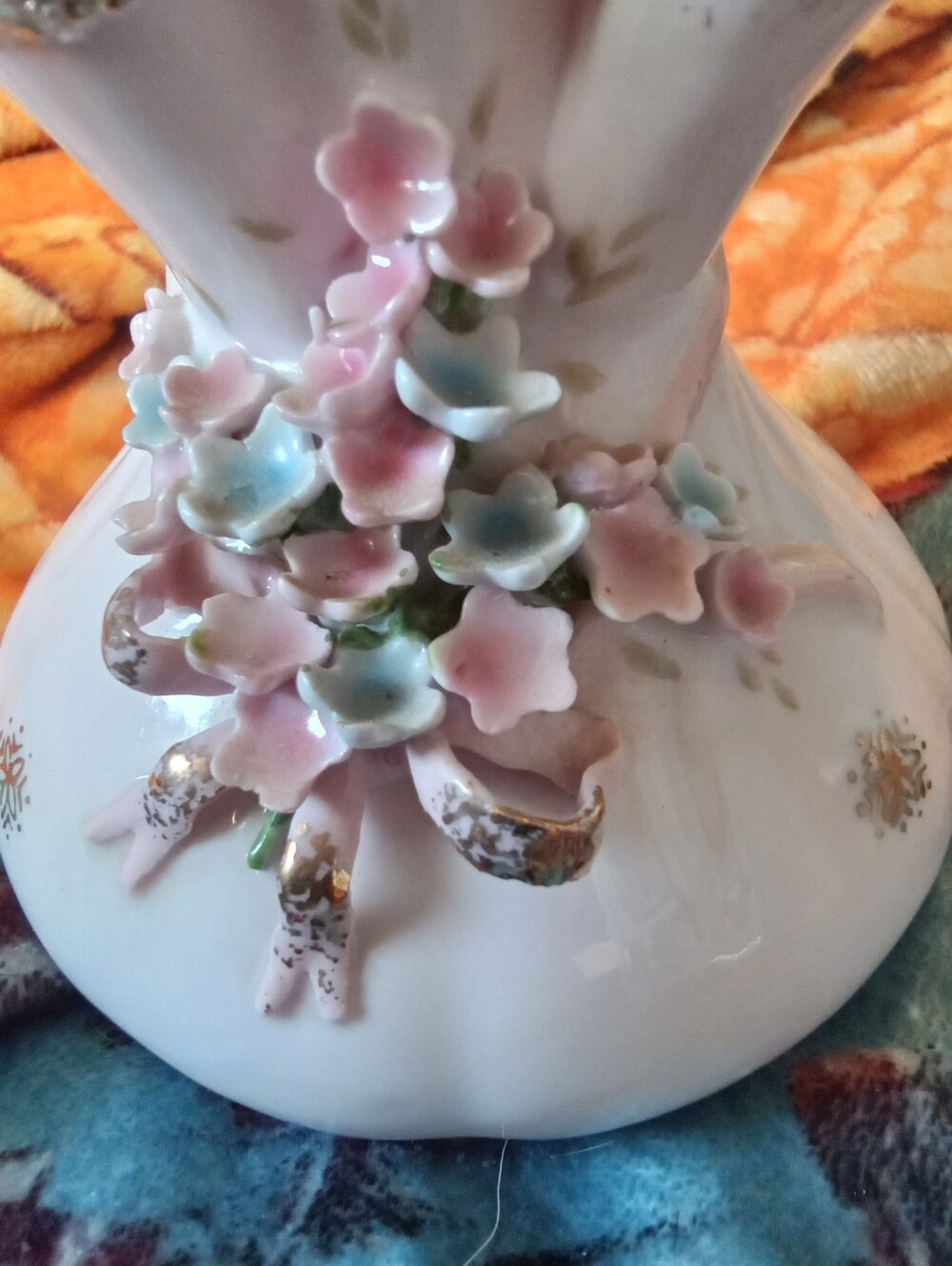 #1523 Lefton China Vase - Picture 5 of 6
